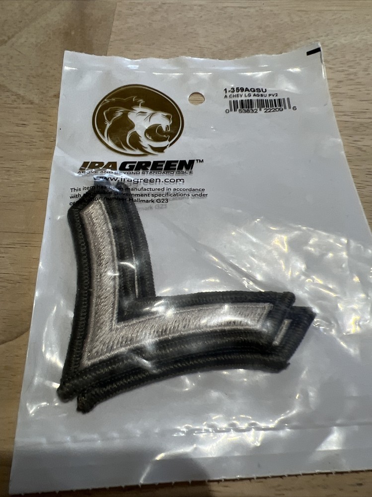 US Army Private PV2 E-2 Chevrons, Silverish /green ,Patch Set, Small, NEW!