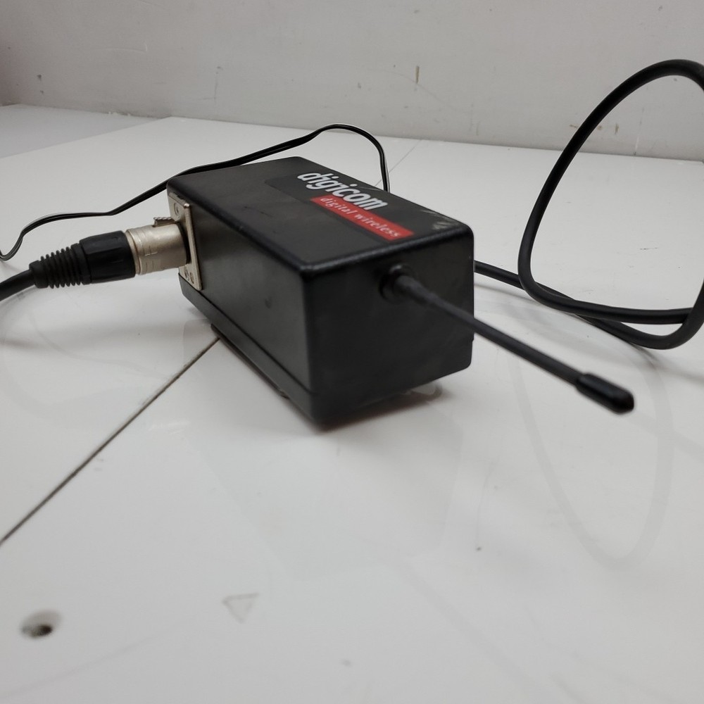 Eartec Digicom STX1000 Belt Intercom w/ Headset Tested Working