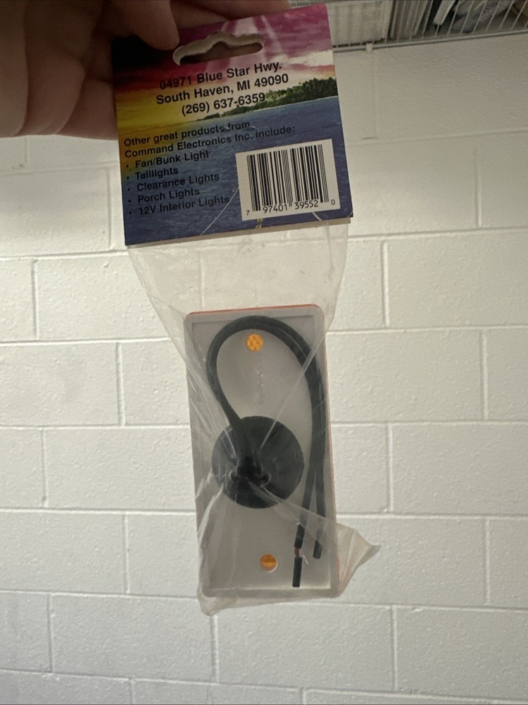 Fasteners Unlimited 003-55 Rectangular Clearance light Amber Lens