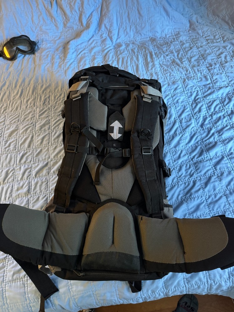 Navy Arctic Training Backpack Large Pack Lightweight Large 80 Cubic Inch Volume