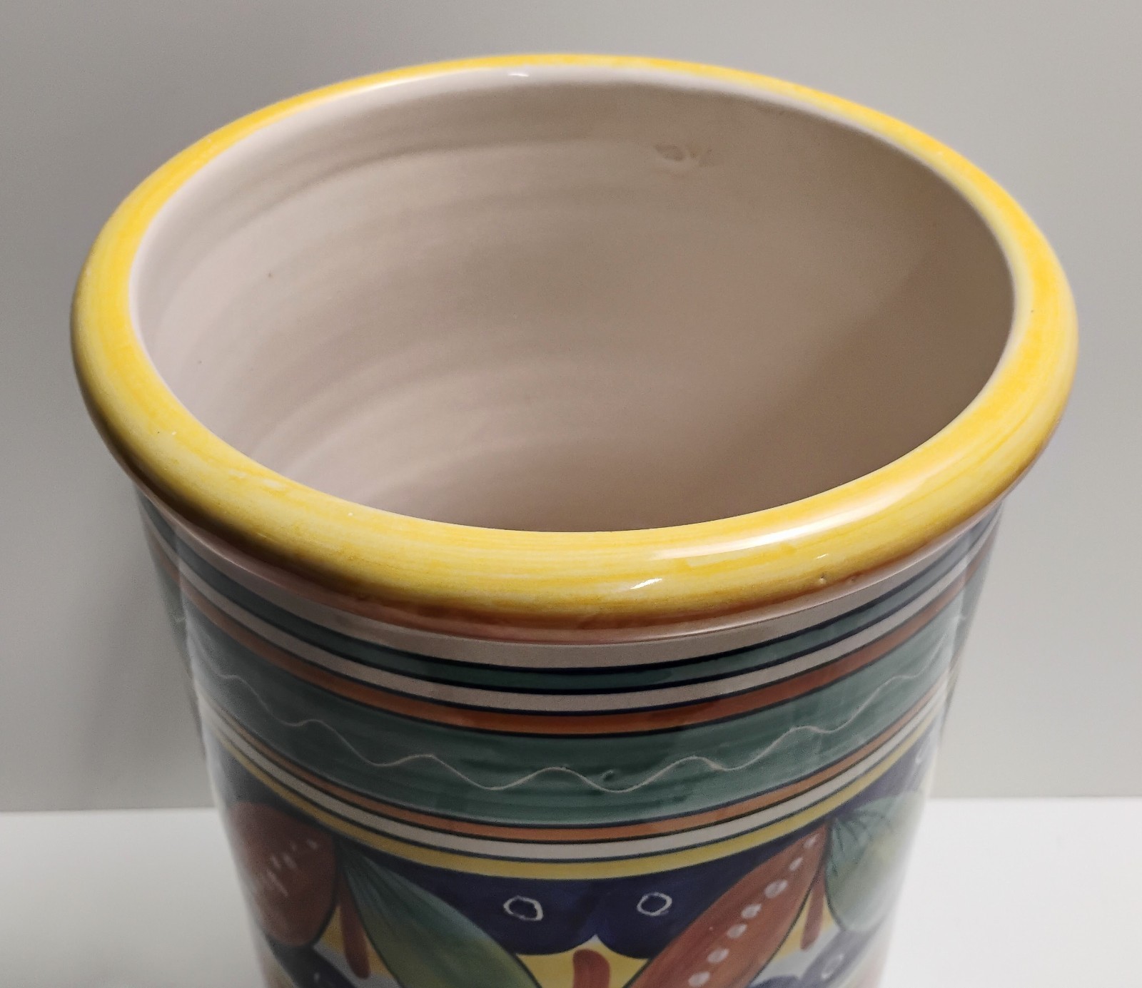 VTG Italian Deruta Pottery Ceramic Hand Painted Cylindrical Umbrella Stand 18X10