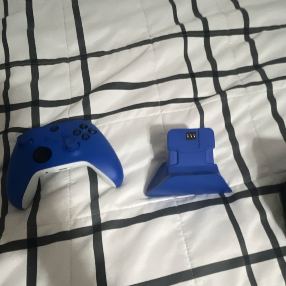 Xbox Controller with Universal Quick Charging Stand Bundle