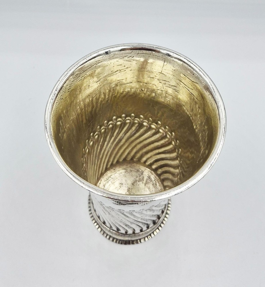 FINE 18TH CENTURY SWEDISH SOLID SILVER BEAKER CUP - CLM