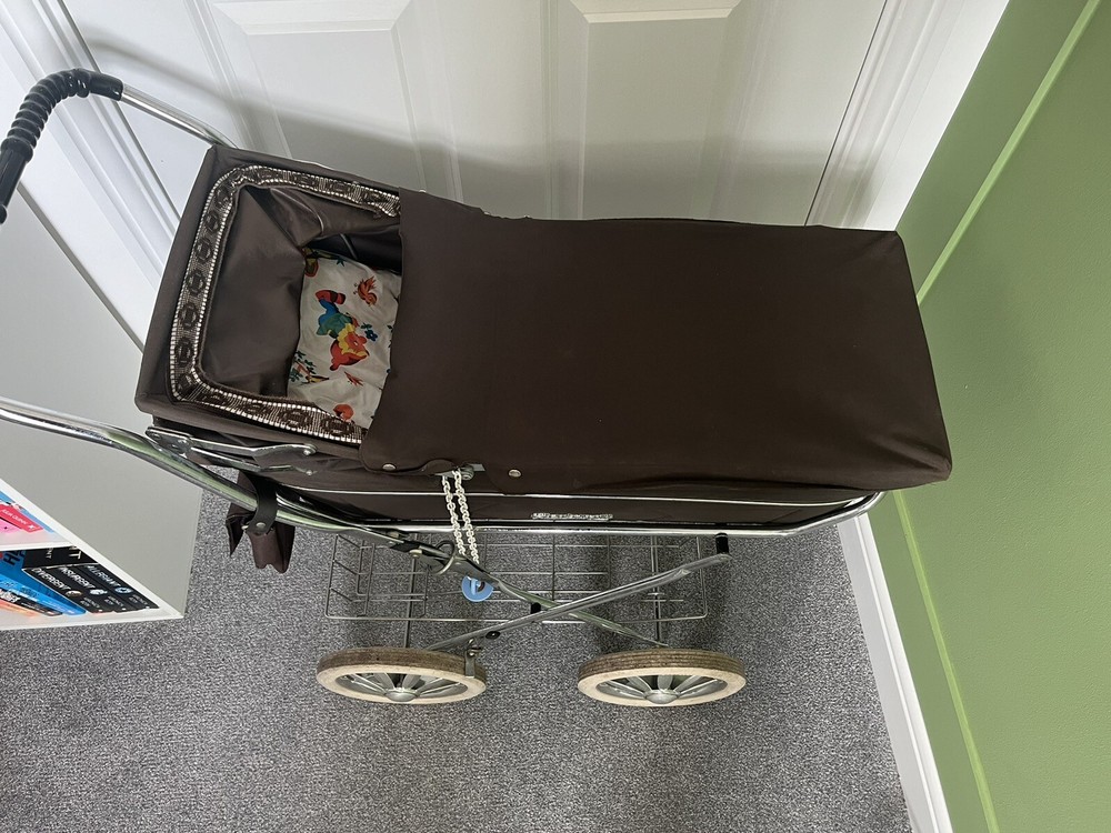 Charlesworth Dolls Pram - Vintage