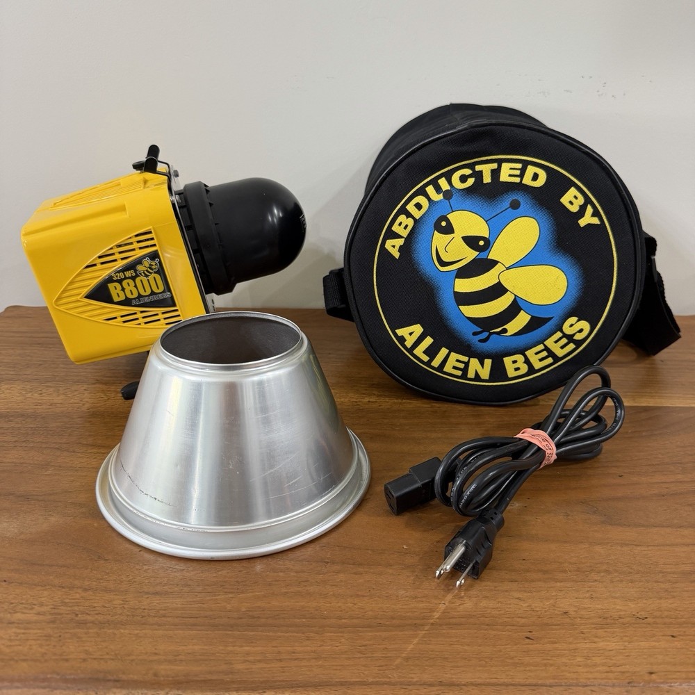 Alien Bees B800  STUDIO Light 320WS Studio Flash MONOLIGHT, Reflector,  Carrier