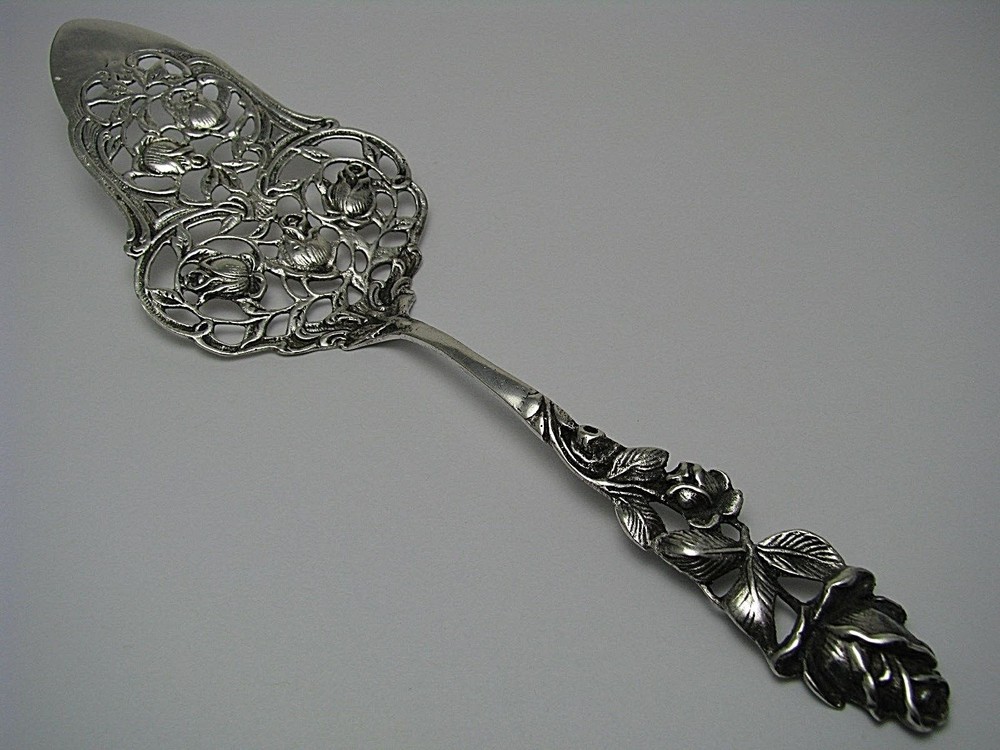 SOLID SILVER PIE SERVER CAKE SERVING 800Silver Rose Pattern Hazorfim Israel 1960
