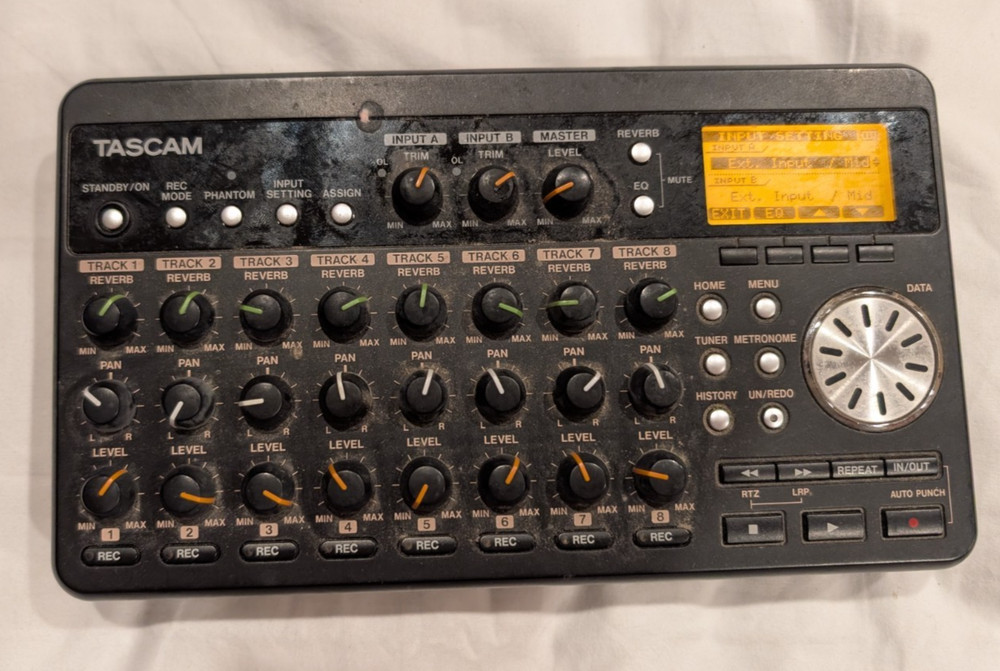 Tascam DP-008 Digital Multi Track Recorder