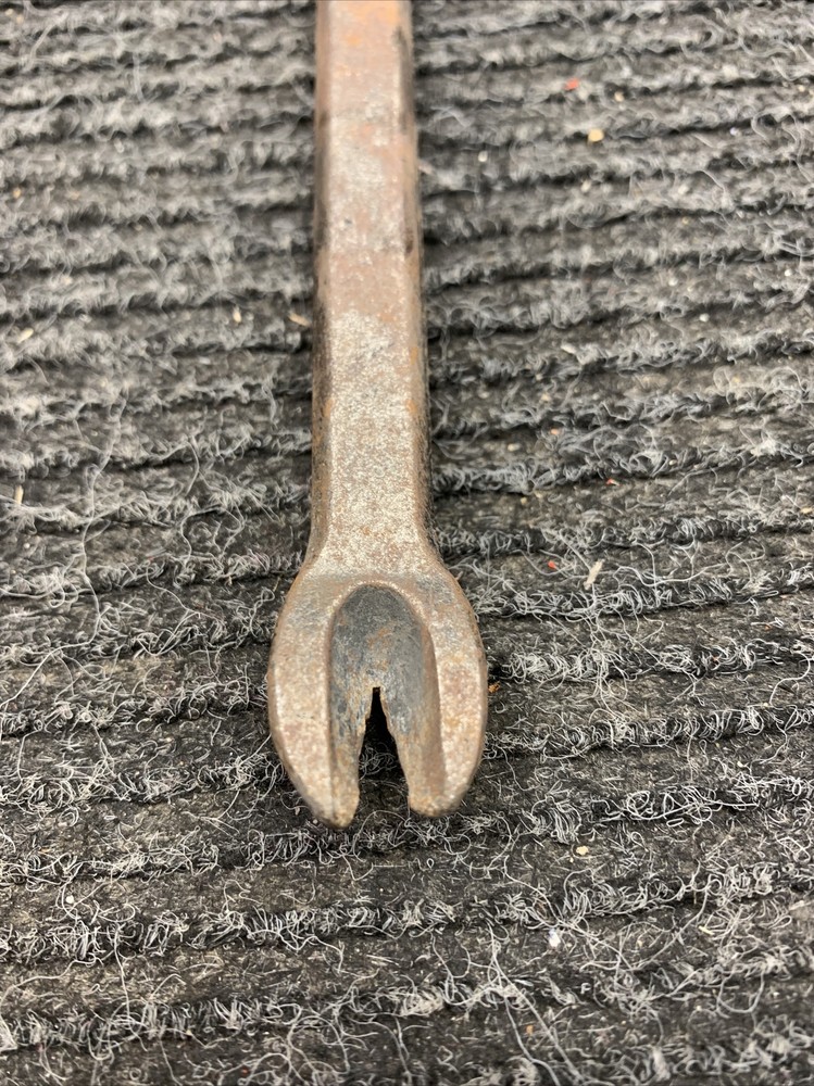 Vaughan Bear Claw Nail Puller BC10