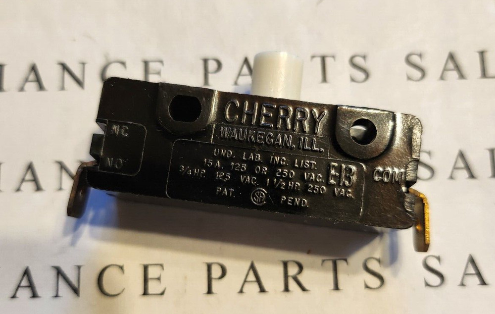 CHERRY MICRO SWITCH NORMALLY OPEN 15A 125/250VAC  TESTED