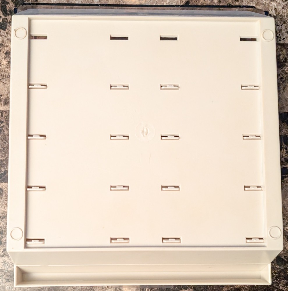 Vintage PC Accessories 100 3.5" Diskette Floppy Disk Disc Storage Box Case