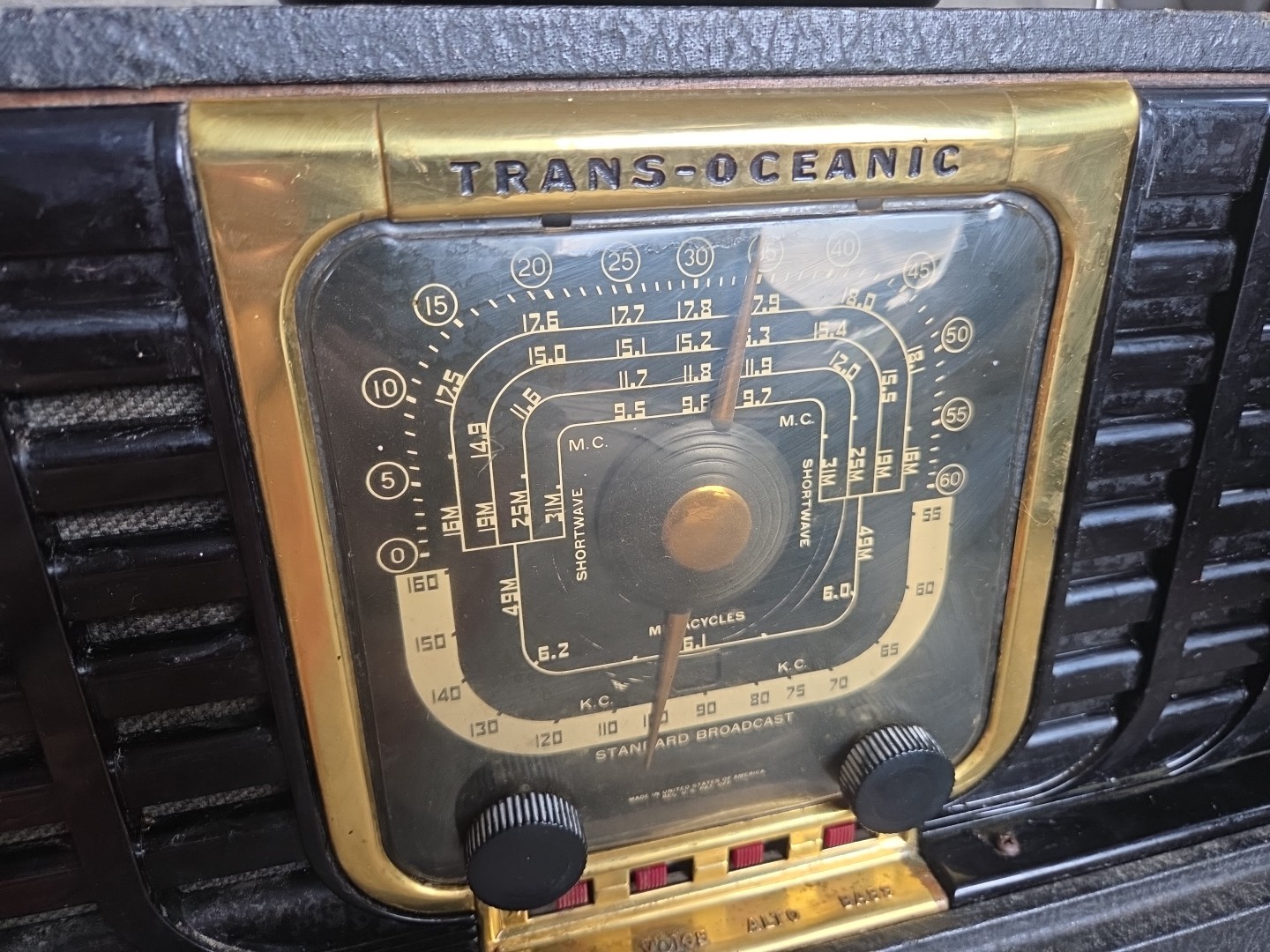 Vintage Zenith Transoceanic Radio G500 Chassis 5G40 - Turns On. For Restoration.