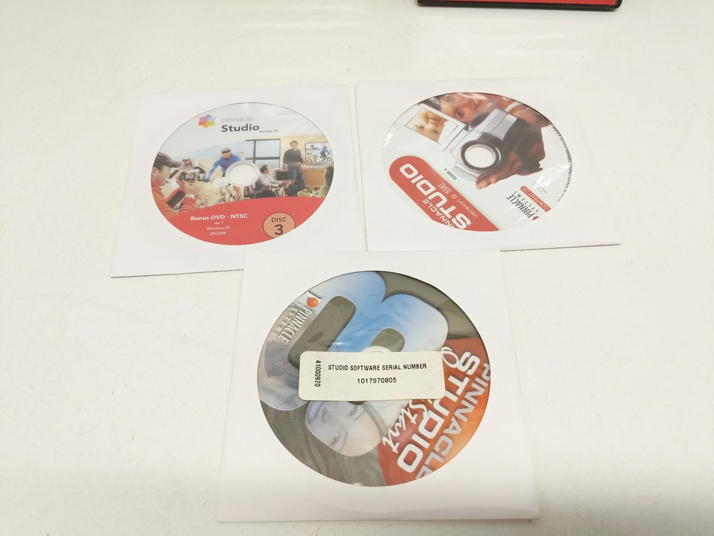 Pinnacle Studio 8 w/version 9 & 10 upgrade PC Software