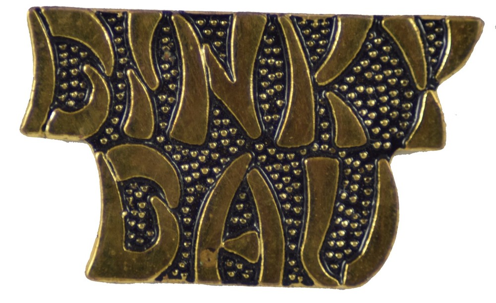 DINKY DAU HAT PIN