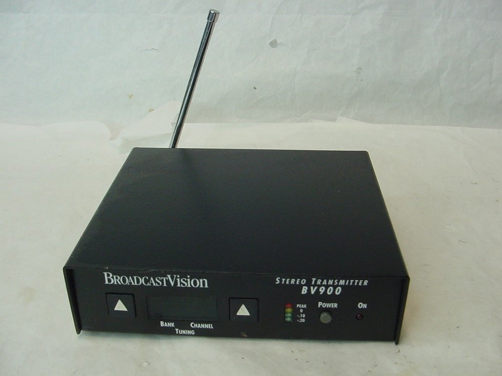 BROADCASTVISION STEREO TRANSMITTER BV900 - NO POWER CORD INCLUDED