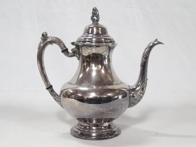 Vintage Oneida Sea Crest Silverplate Coffee Pot