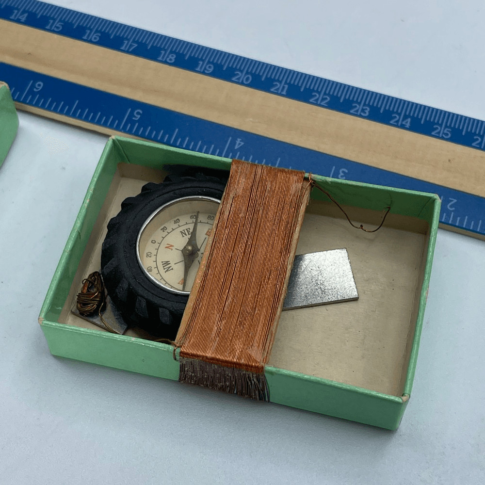 Vintage science kit pillbox Galvonometer.