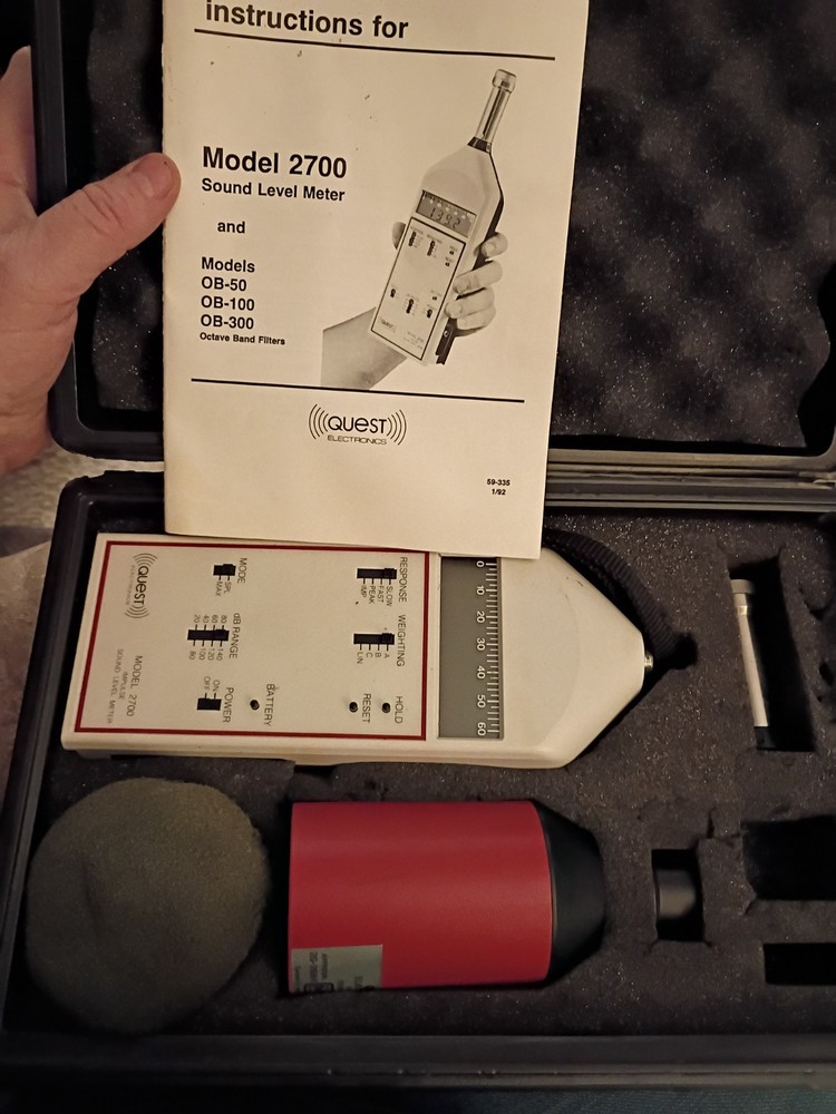 Quest Technologies Model 2700 Impulse Sound Level Meter W/Calibrator CA-12B