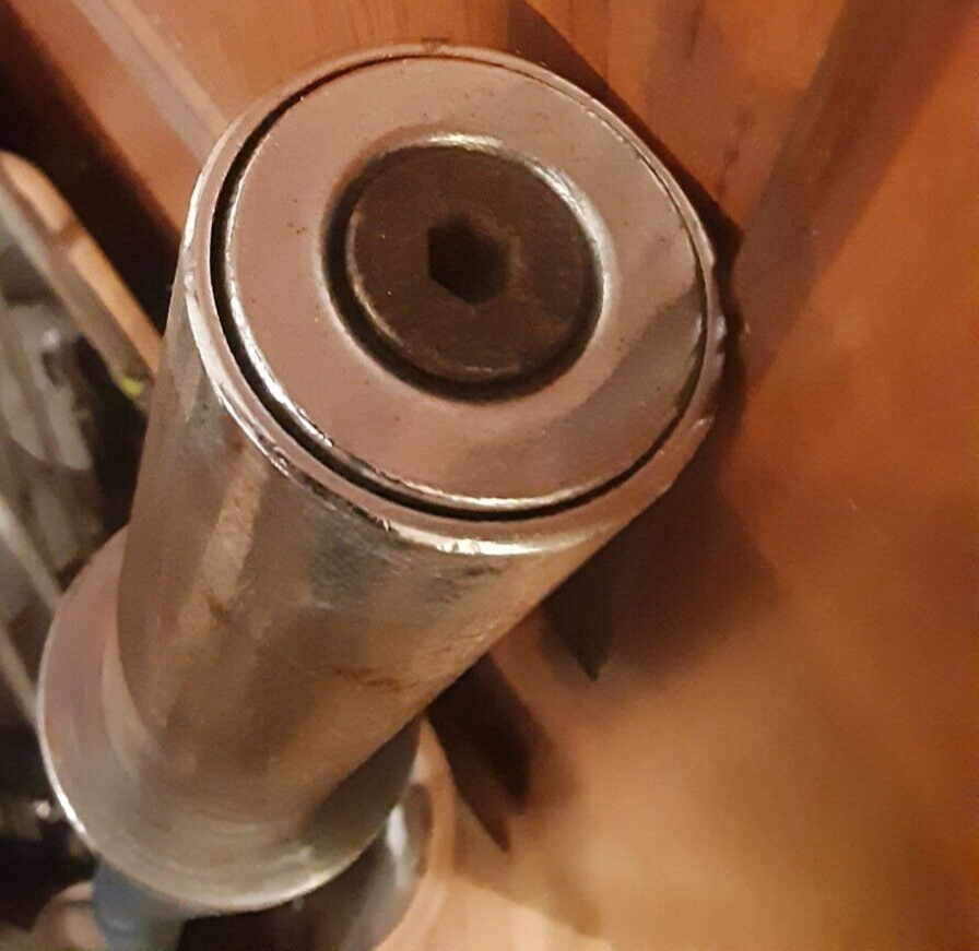 EZ Curl Bar Olympic solid w/ blue padded grips 46", RUST