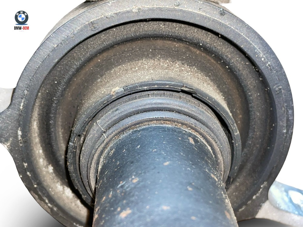 BMW E90 E91 E92 E93 Propshaft Prop Shaft Automatic 325d M57N2 7572808