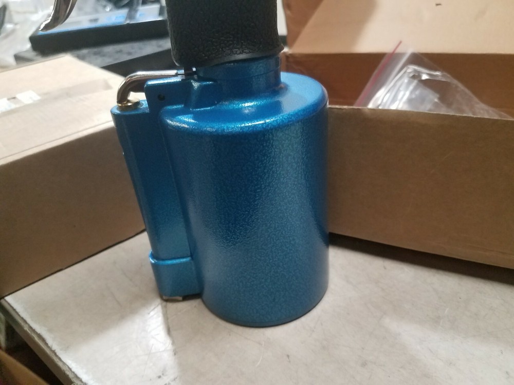 DeeLat Air Rivet Tool Not sure on model or size