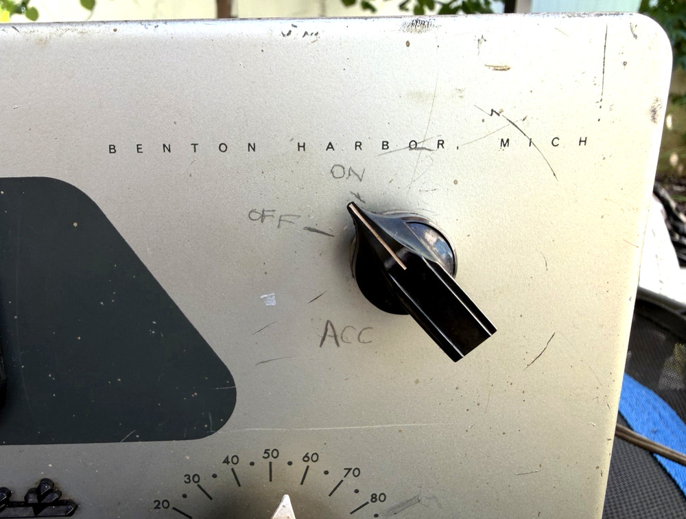 Vintage HeathKit DX-35 Transmitter AS IS-POWERS ON-PLEASE READ