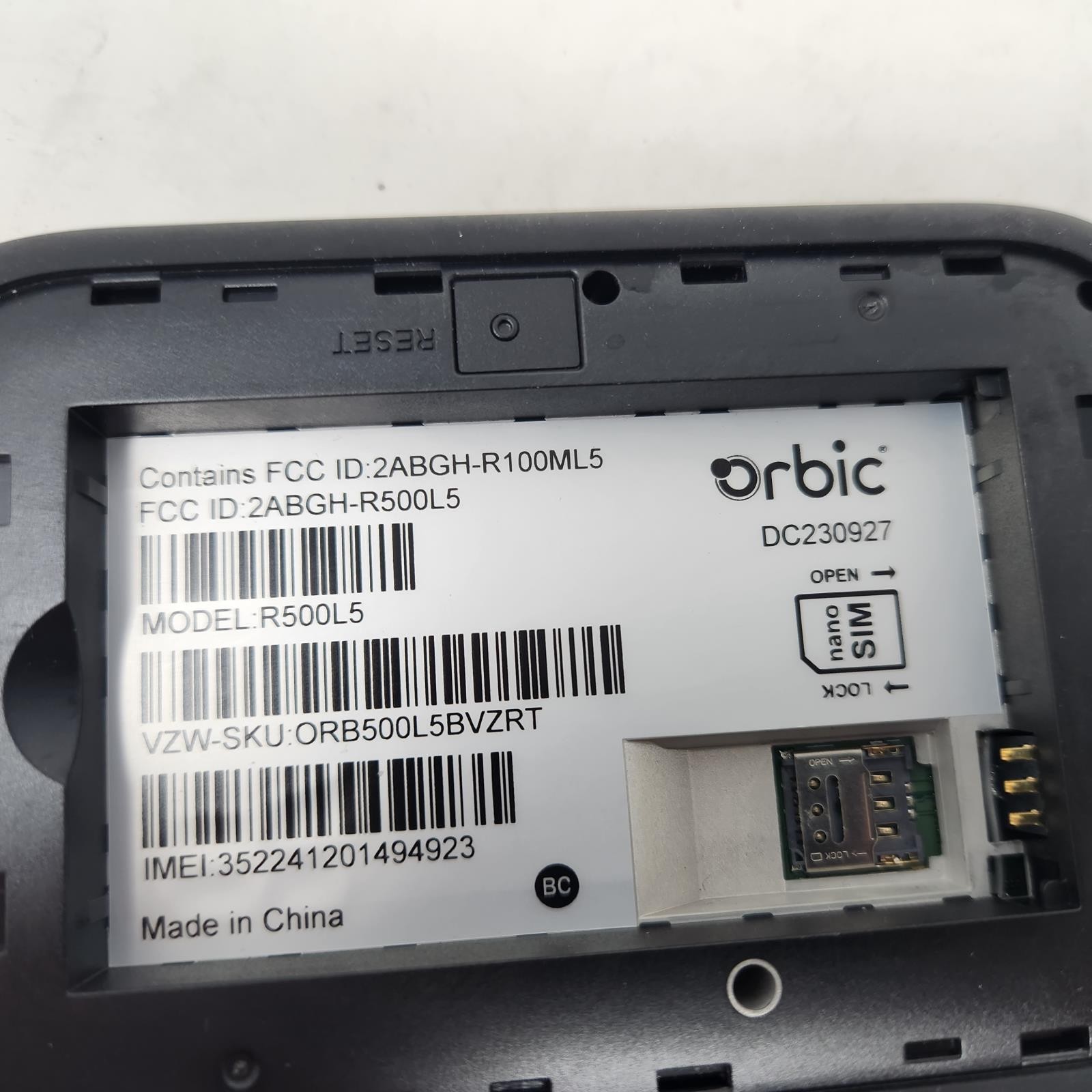 Orbic Speed Model R500L5 5G UW Mobile Hotspot & Battery W/ Good Verizon IMEI