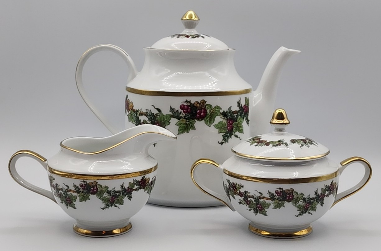 Royal Gallery The Holly and The Ivy Teapot or Coffee Pot with Sugar & Creamer