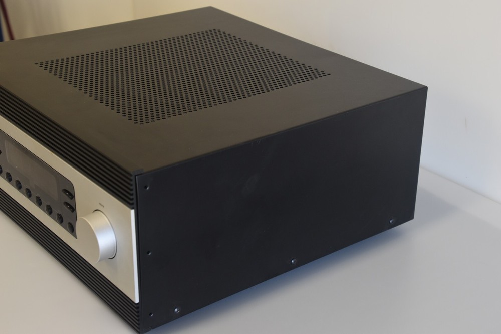 ADCOM GFR-700 A/V Receiver