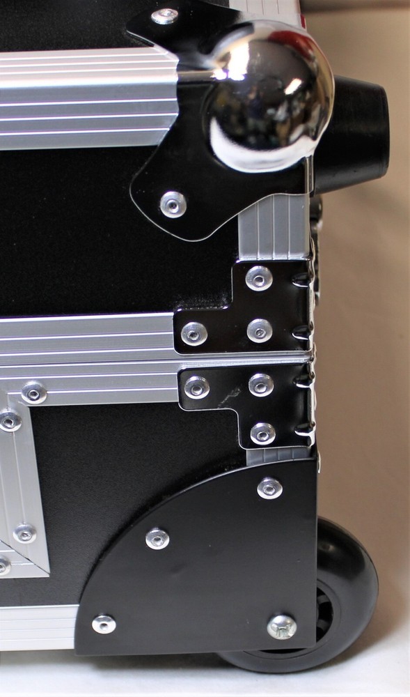 LASE ATA Style Flight Case for RANE ONE Controller with Glide & Wheels.