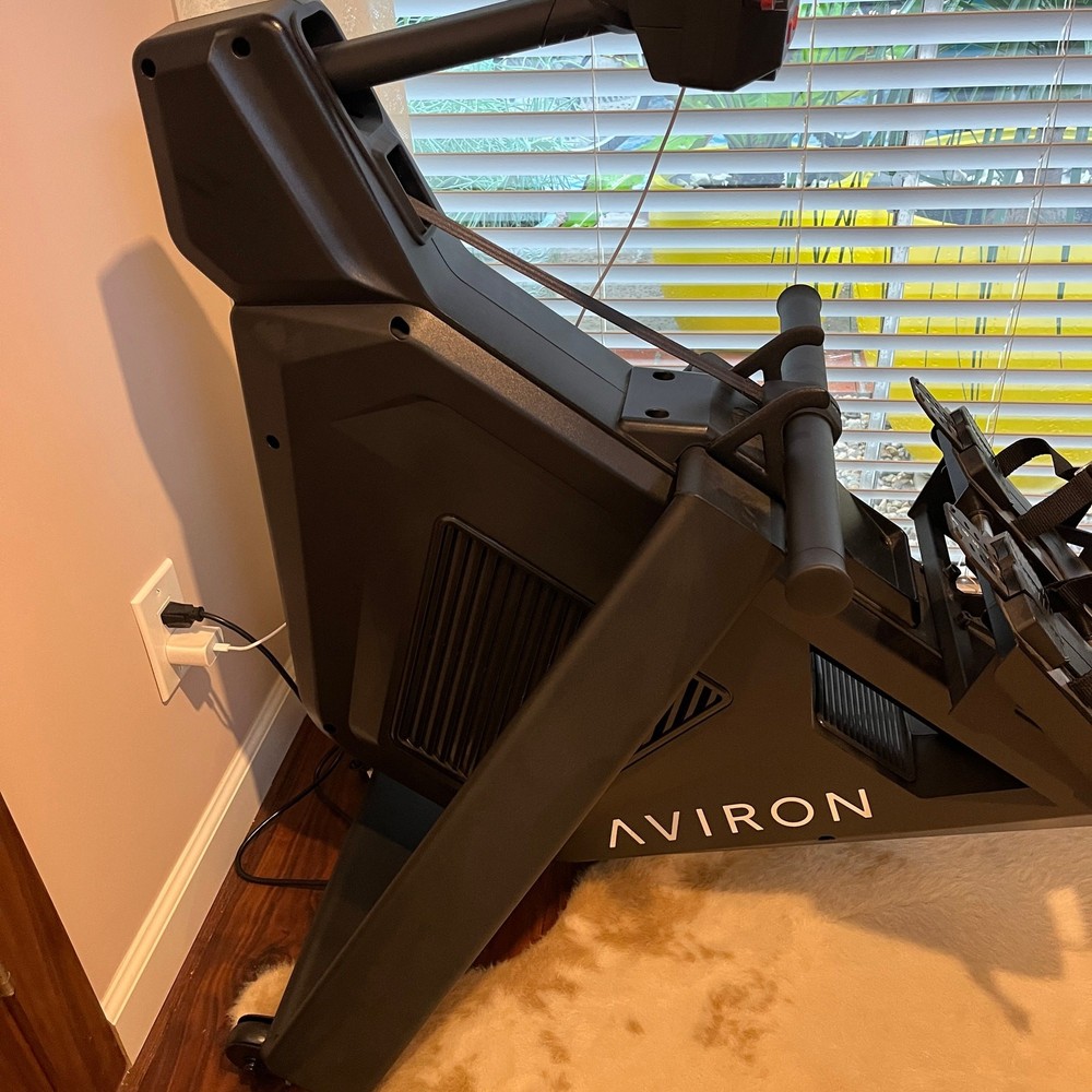 Aviron StrongGo Rowing Machine -Compatible with iPad
