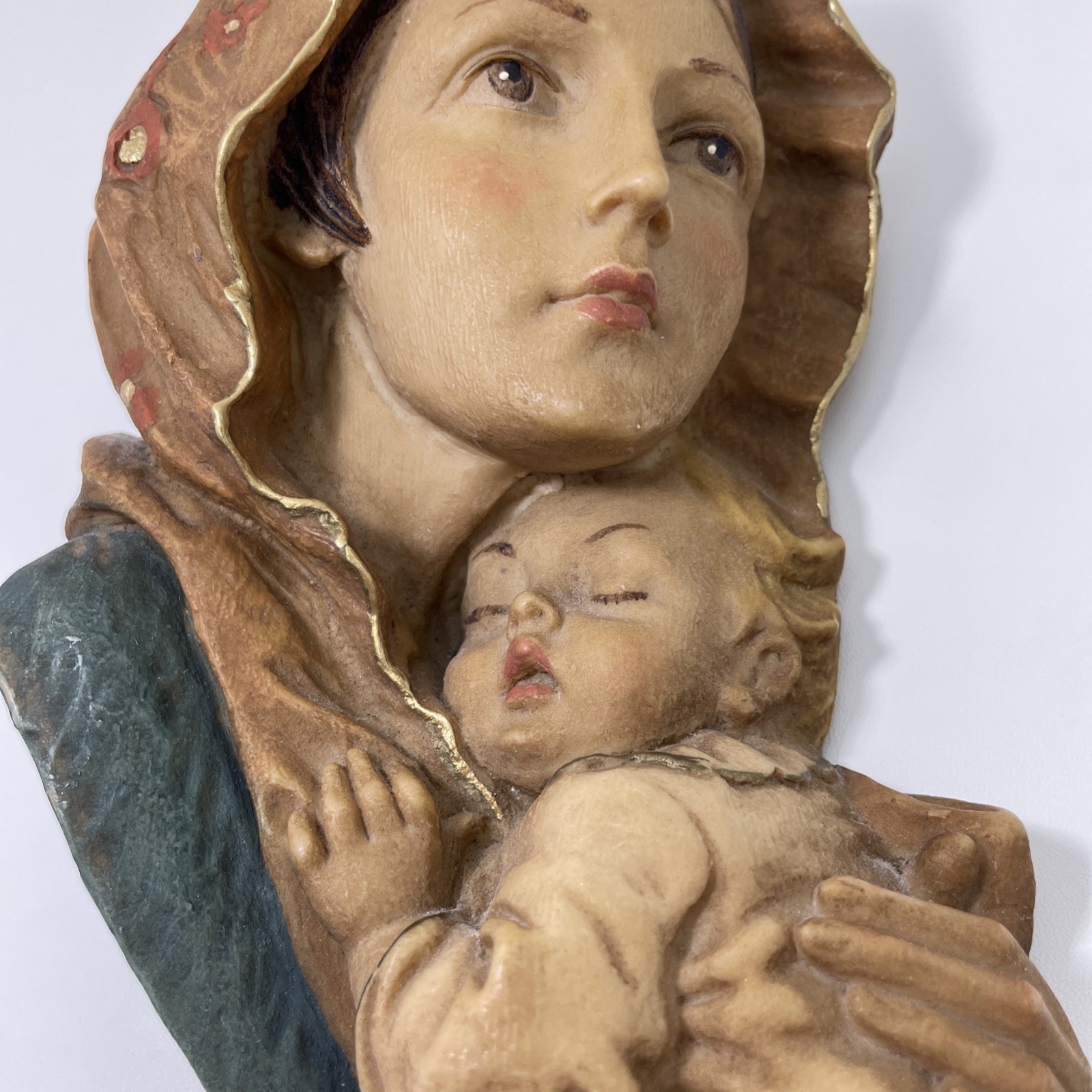 Mary & Baby Jesus Solid Resin Wall Plaque 7” Madonna Religious Decor Hand Painte
