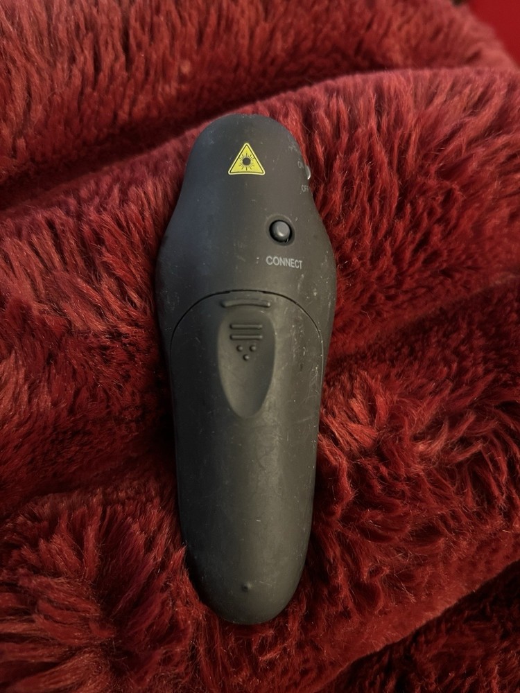 Targus AMP16US Presentation Pointer Laser Wireless Radio Frequency Remote Only