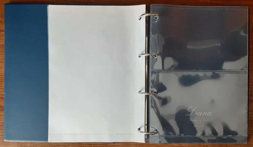 PRINCESS DIANA Souvenir Sheet 21-page Ring Binder Album Very Good Pre-Owned 6847