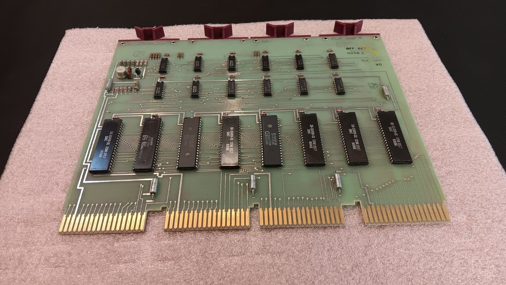 DEC digital M7280 MULTIPLE UART CARD DH11 (B21)