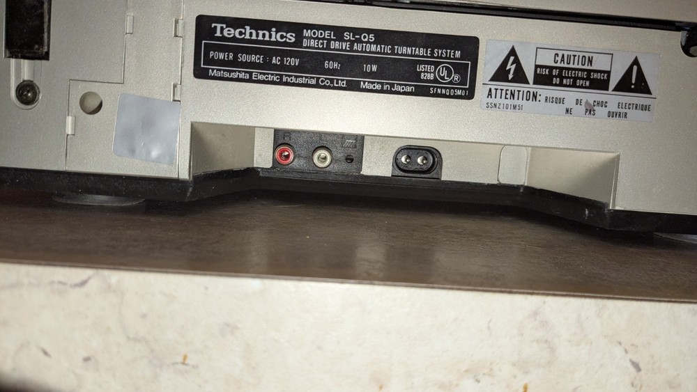 Technics SL-Q5 Linear Tracking Turntable W/Power Cord Power Tested & Table Turns