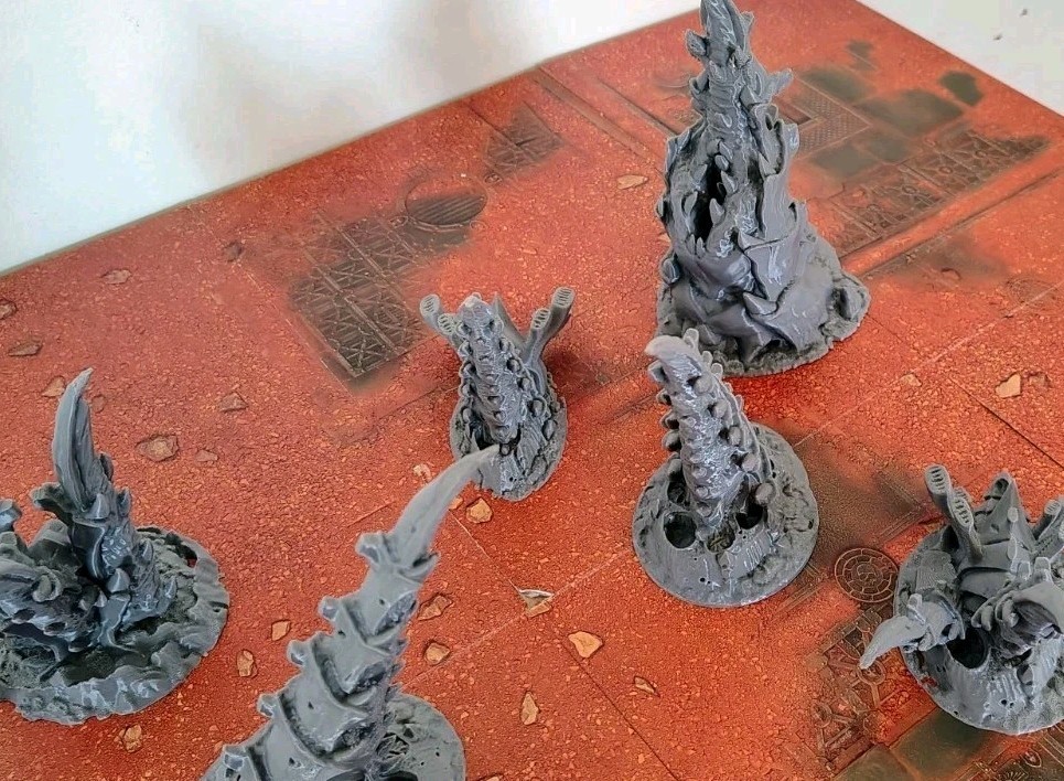 Tabletop Terrain - Large Bulk Alien Lot - for Warhammer 40K/Kill Team 8 Pieces