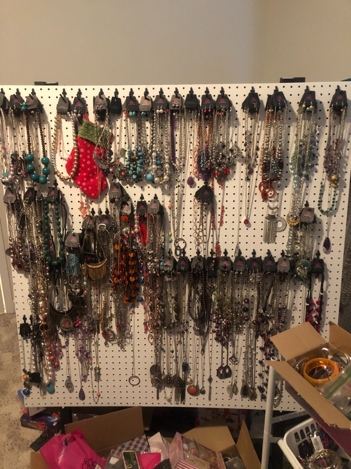 Paparazzi Jewelry - Lot of 100 - $80 (SEE DETAILS BELOW)