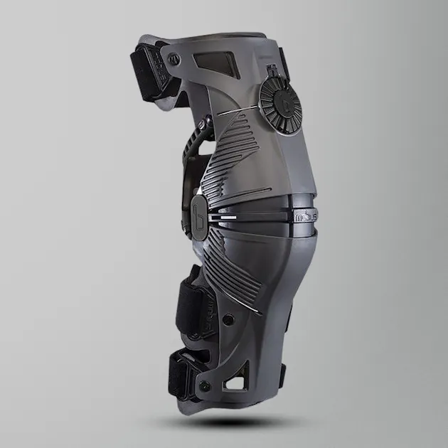 MOBIUS X8 Motocross Knee Guards