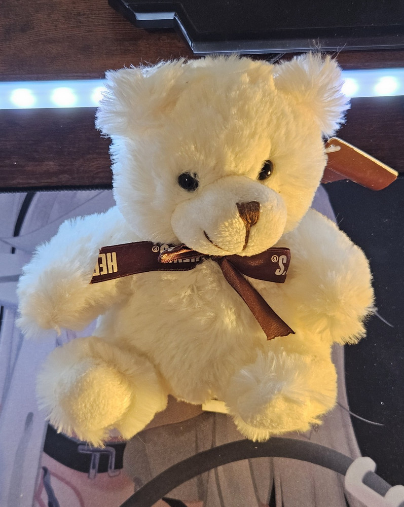 Hershey's Plush Bear White Candy & Nuts Original 2015 Advertising