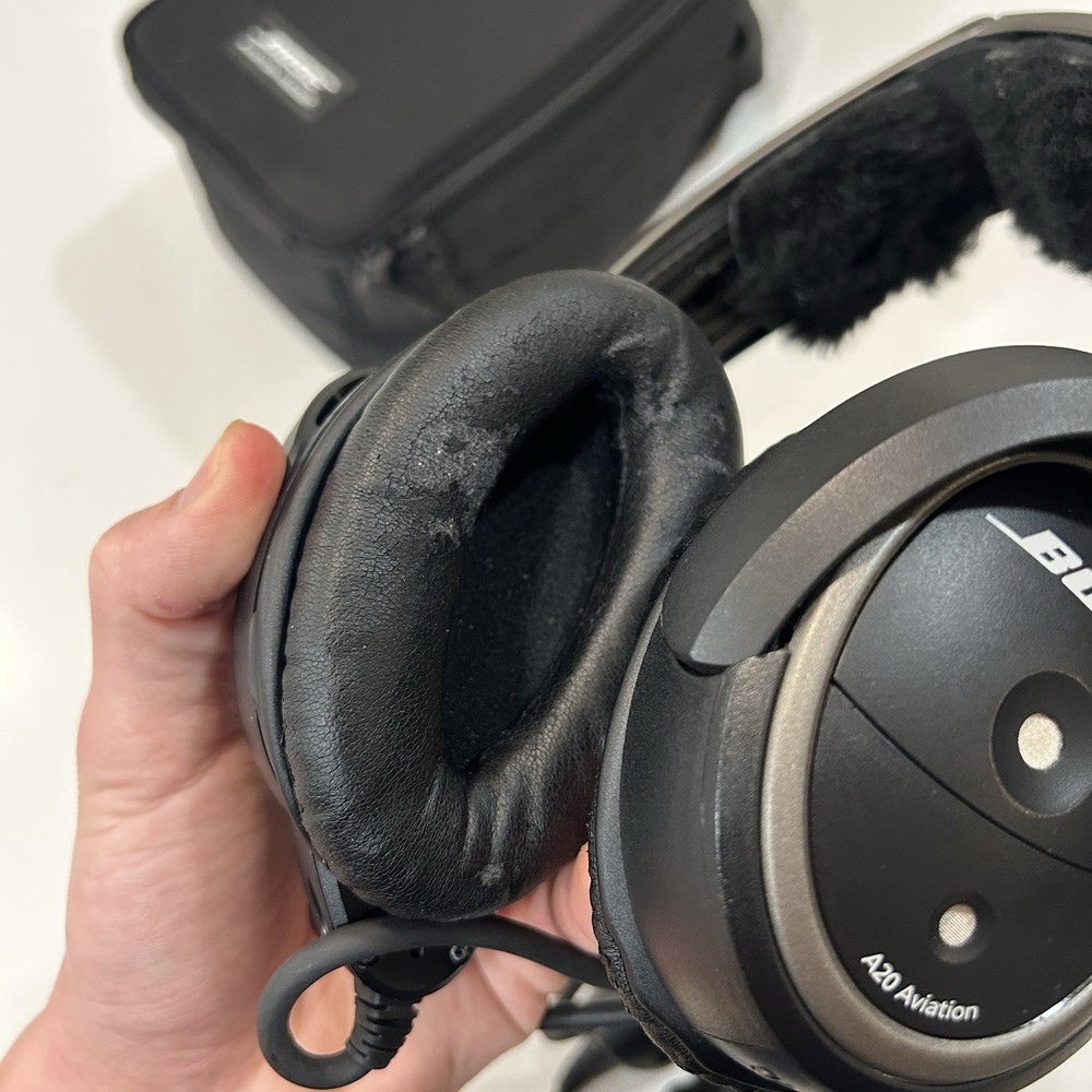 Bose A20 Aviation Headset with Bluetooth & Dual Plug Cable Black