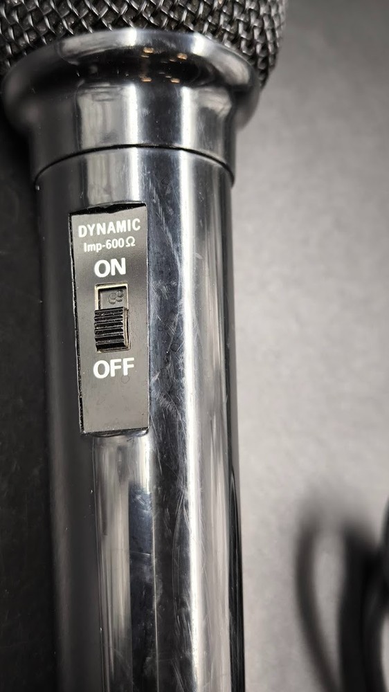 Uni-Directional Dynamic M5 Microphone Used Working Black