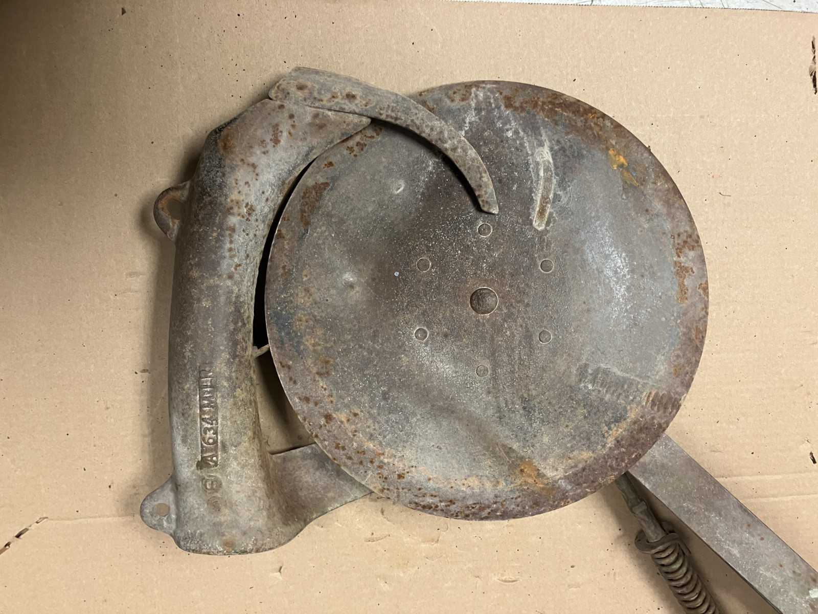 JOHN DEERE VAN BRUNT GRAIN DRILL SINGLE OPENER