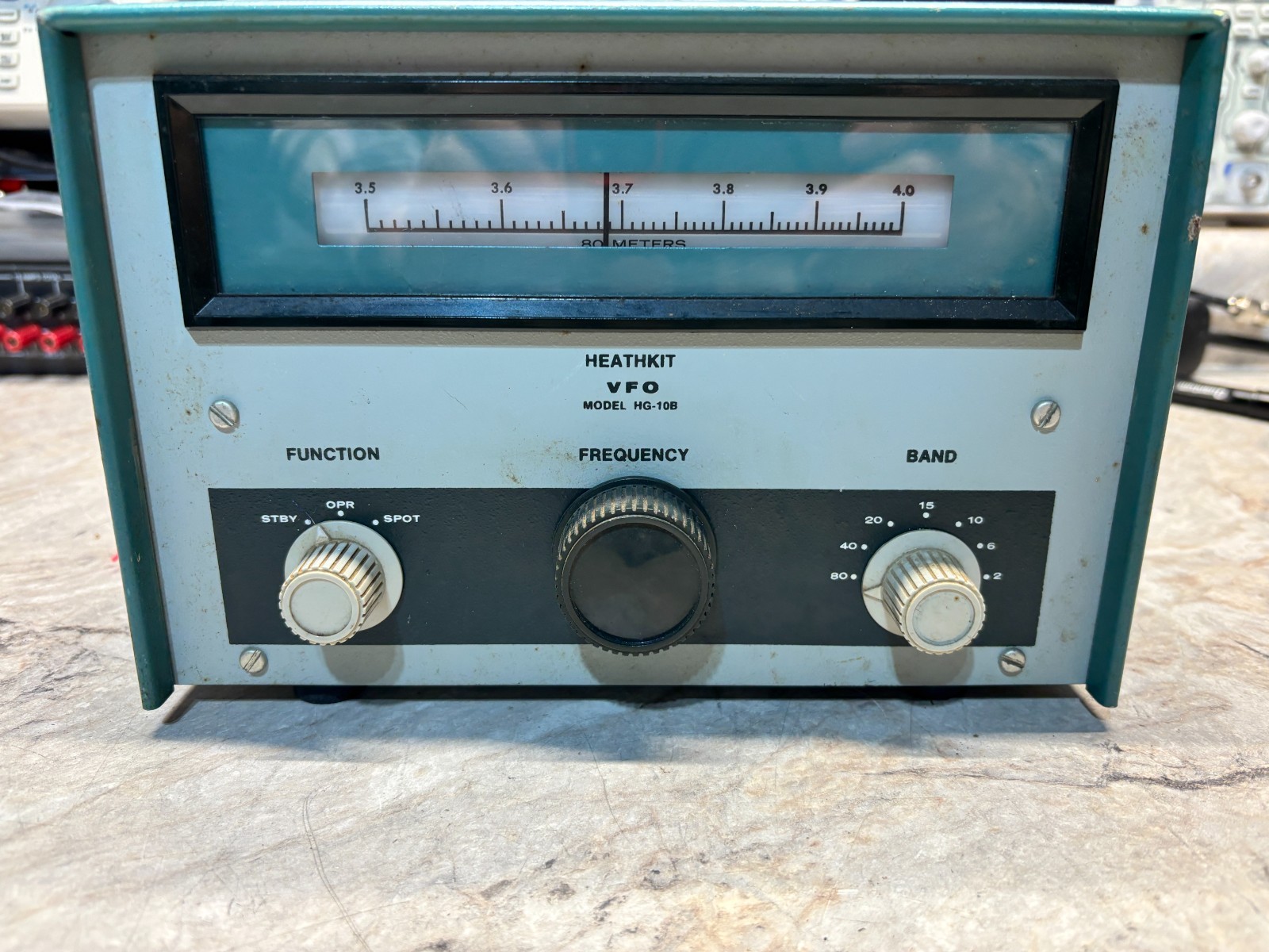 Heathkit VFO Model HG-10B Nice Condition. All dials move smoothly. Parts repair