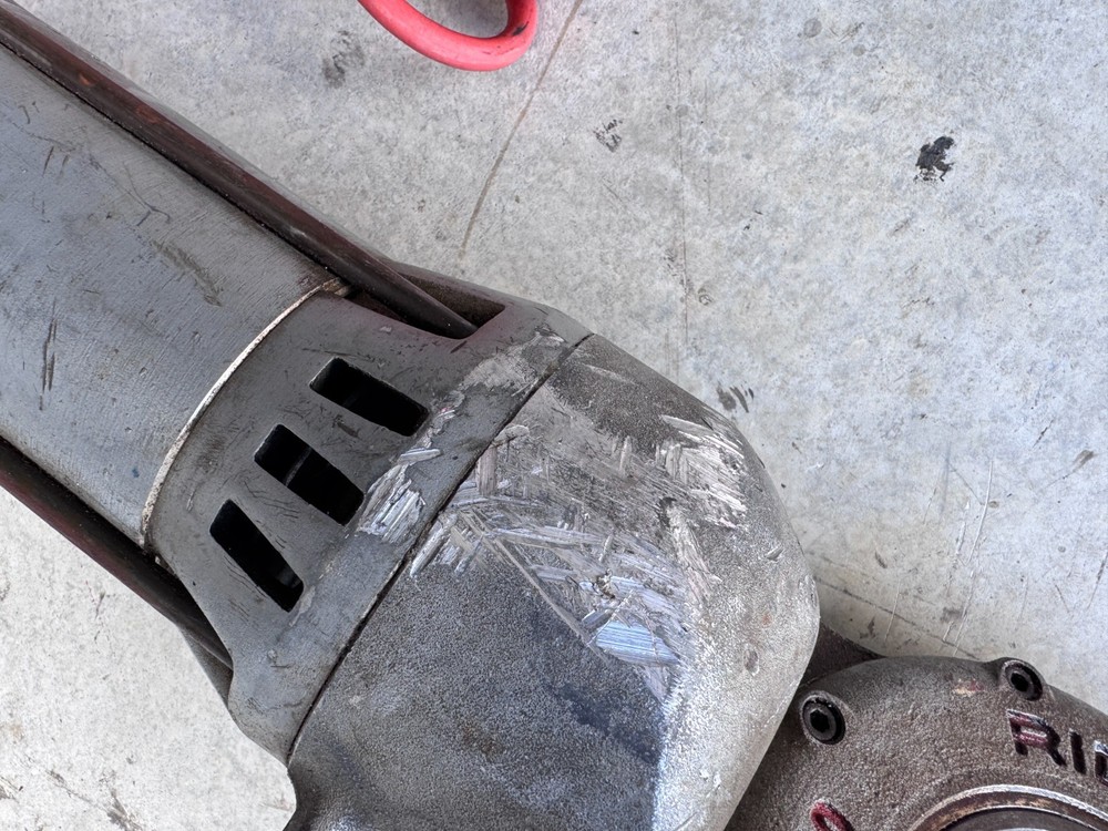 Ridgid 700-T2 Power Drive Pipe Threader Electric Handheld Threading Machine