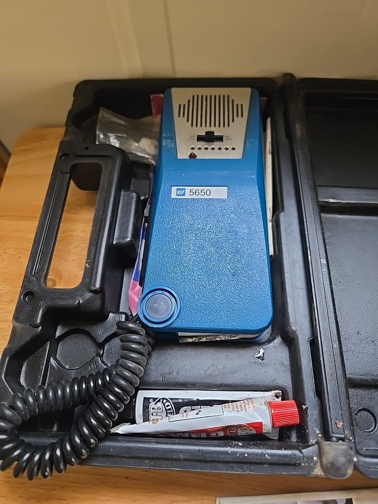 TIF Halogen Leak Detector Tested Working