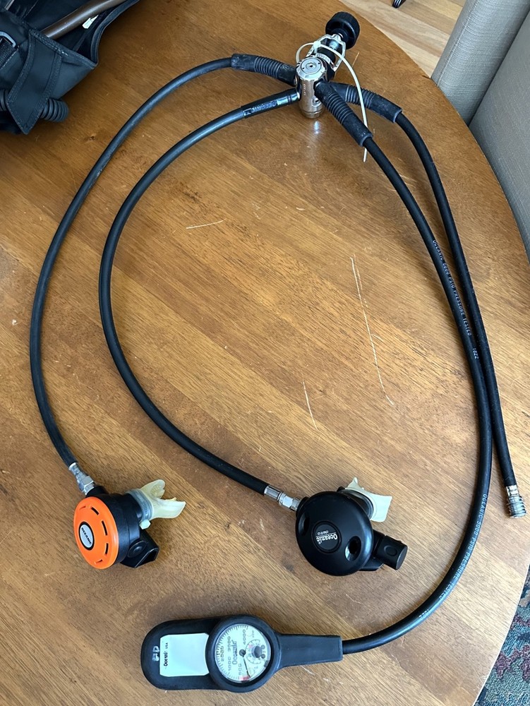 Oceanic Alpha 3 Regulator Set.  First Stage + Second Stage x2 + Octo + Gauges