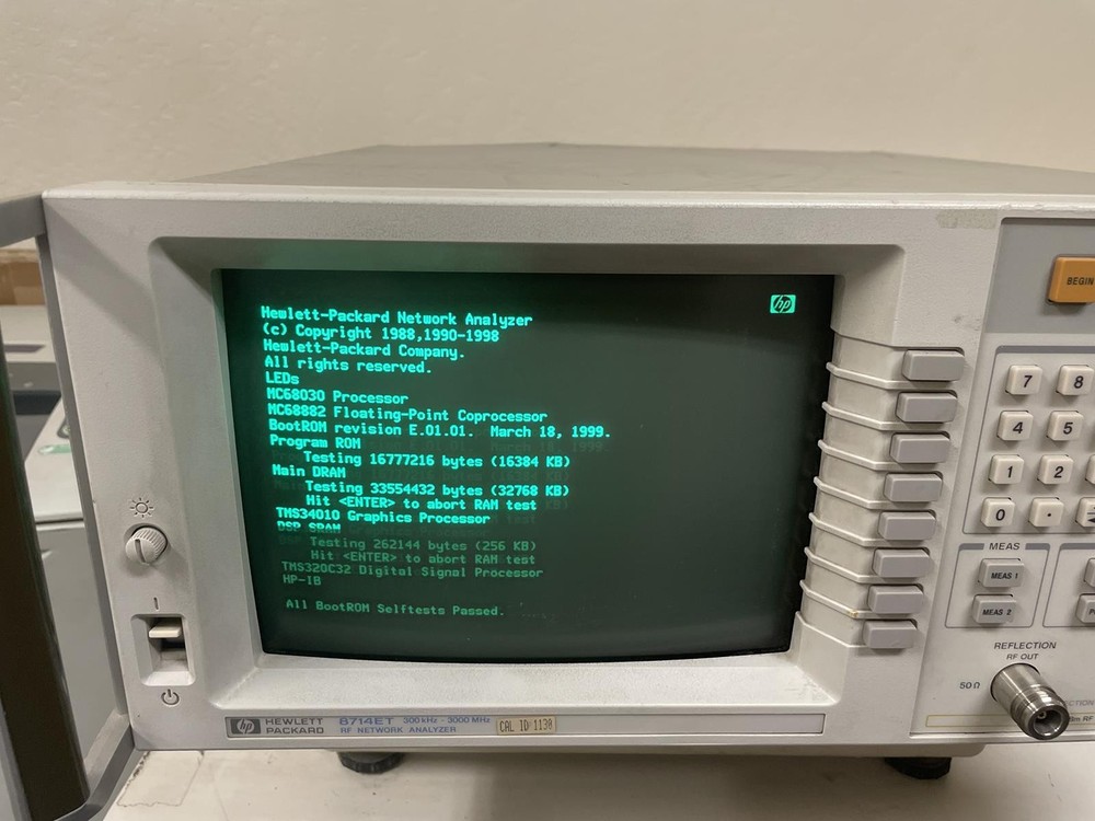 HP 8714ET RF NETWORK ANALYZER 300 kHz - 3000 MHz, OPT 100
