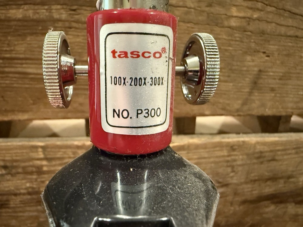 Tasco Red 300 POWER MICROSCOPE
