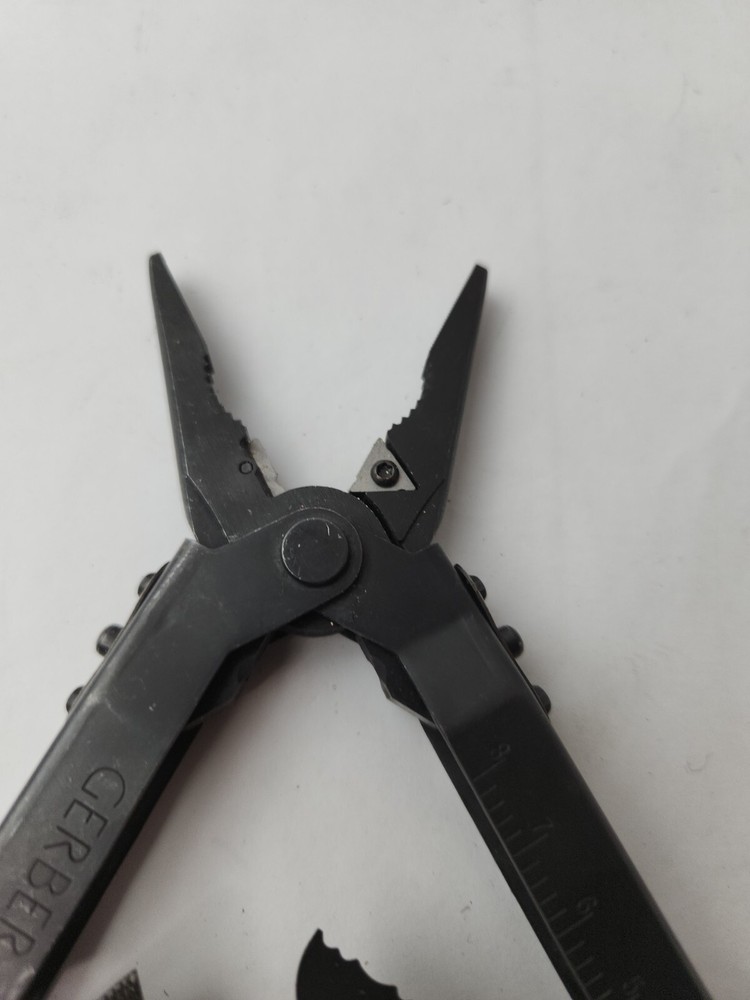GERBER Multi Tool Multi-Plier Black Oxide!!.
