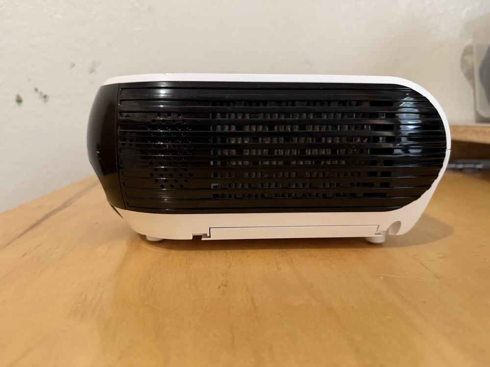 LED Projector VPL UHD-V29 Portable Projector